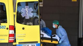 الحكومة الإسبانية تؤكد أن الوضع الصحي “تحت السيطرة”