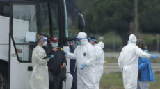 واشنطن تفرض الحجر الصحي على القادمين من 27 ولاية أمريكية