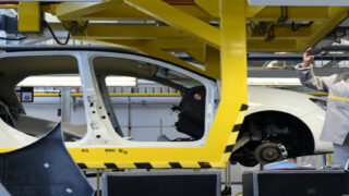 رونو” الجزائر تعلن عن خطة للمغادرة الطوعية”