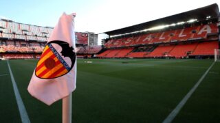 إصابتان بفيروس “كوفيد-19” في صفوف فالنسيا الاسباني