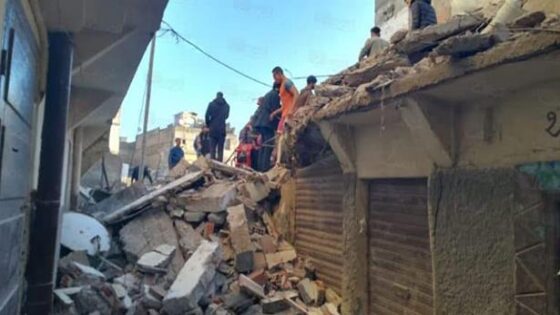 الدار البيضاء.. انهيار بناية آيلة للسقوط بالمدينة العتيقة دون خسائر بشرية