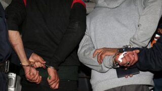 العيون .. توقيف عشريني وثلاثيني لتورطهما في قضايا تتعلق بالاتجار في المخدرات