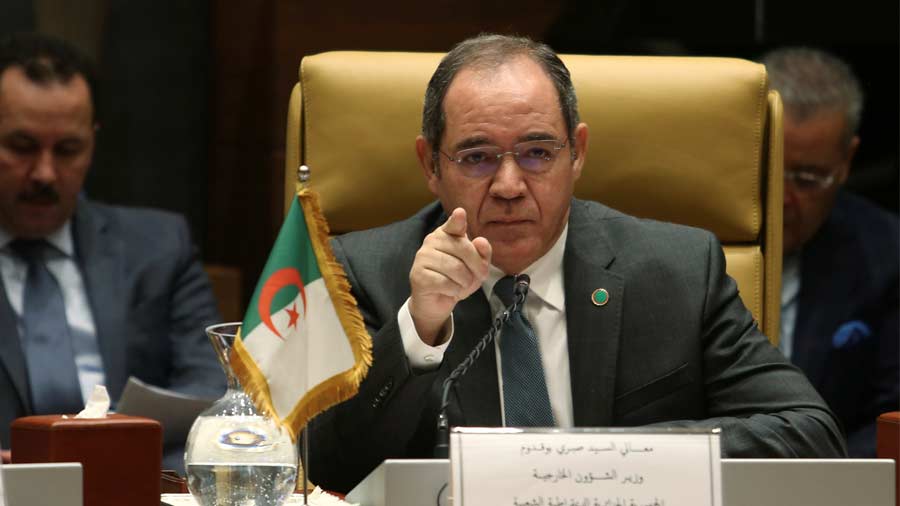 وزير الخارجية الجزائري: لن نقبل فرض حل على الصحراويين