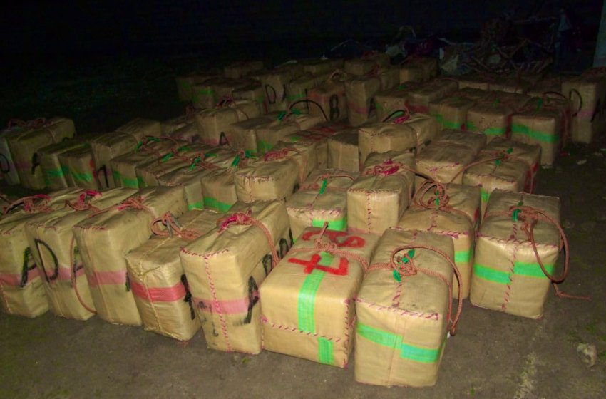 الدار البيضاء: حجز طنين و340 كلغ من مخدر الشيرا على متن شاحنة لنقل البضائع