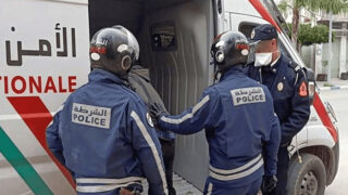 عاجل .. شرطة الداخلة توقف زوجين للإشتباه في تورطهما في قضية تقطير و ترويج مسكر ماء الحياة