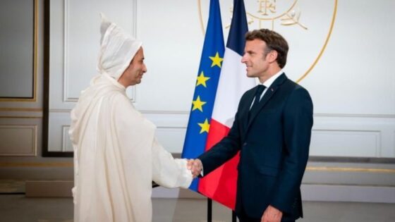 الملك ينهي مهام السفير المغربي بفرنسا ووزارة الخارجية المغربية لم تذكر الأسباب
