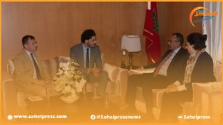 الخطاط ينجا يستقبل وفدا هاما من الدبلوماسيين الفرنسيين بمقر جهة الداخلة وادي الذهب