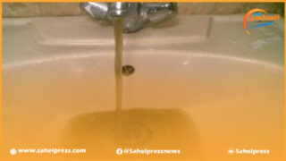 فضيحة مدوية .. الماء الصالح للشرب يختلط بمياه الواد الحار بحي أم التونسي ( الداخلة )