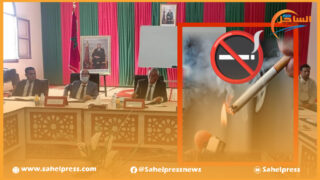 فيديو متداول .. وفي سابقة من نوعها رئيس مجلس جماعة طرفاية يدخن سيجارة داخل دورة المجلس ؟