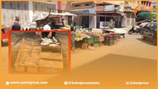 الداخلة .. مطالب بتدخل الوالي لامين بنعمر بإعطاء أوامره لرؤساء الملحقات الإدارية من أجل تنظيم الأسواق المنتشرة بالمدينة