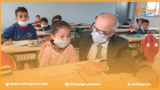 لوموند .. في المغرب يفضل الشباب الإنجليزية على الفرنسية