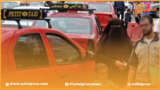 سائقي سيارات الأجرة الصغيرة يعبرون عن استياءهم من تأخر صرف الدعم الذي أعلنت عنه الحكومة والذي لم ينفذ بعد