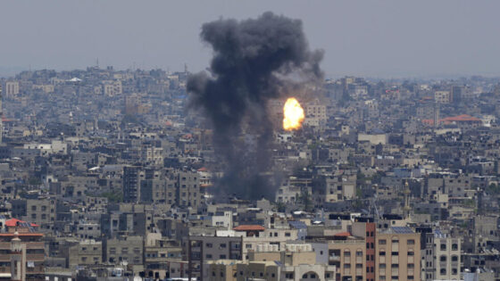 العرض الإسرائيلي لحركة حماس .. إطلاق سراح 35 أسير مقابل وقف القتال في قطاع غزة لمدة أسبوع