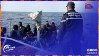 على بعد 380 كيلومترا جنوب غرب الداخلة .. البحرية الملكية تقدم المساعدة ل 85 مرشحا للهجرة غير النظامية