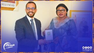 رئيس جماعة الداخلة يستقبل رئيسة بلدية بانجول الغامبية