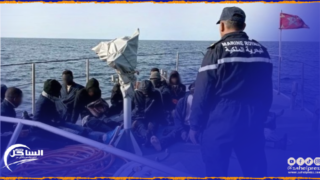 الداخلة .. البحرية الملكية تعترض قاربا يقل 91 مرشحا للهجرة غير النظامية