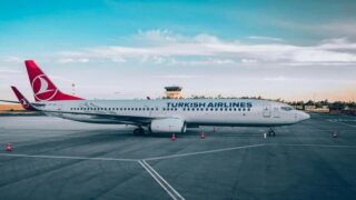 ركاب مغاربة يهربون من طائرة تابعة للخطوط الجوية التركية فور هبوطها بمطار لوكا الدولي في مالطا