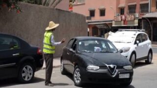 البيضاء .. مذكرة إدارية تدعو رؤساء المقاطعات إلى الامتناع عن منح أو تجديد هذه رخص حراس السيارات